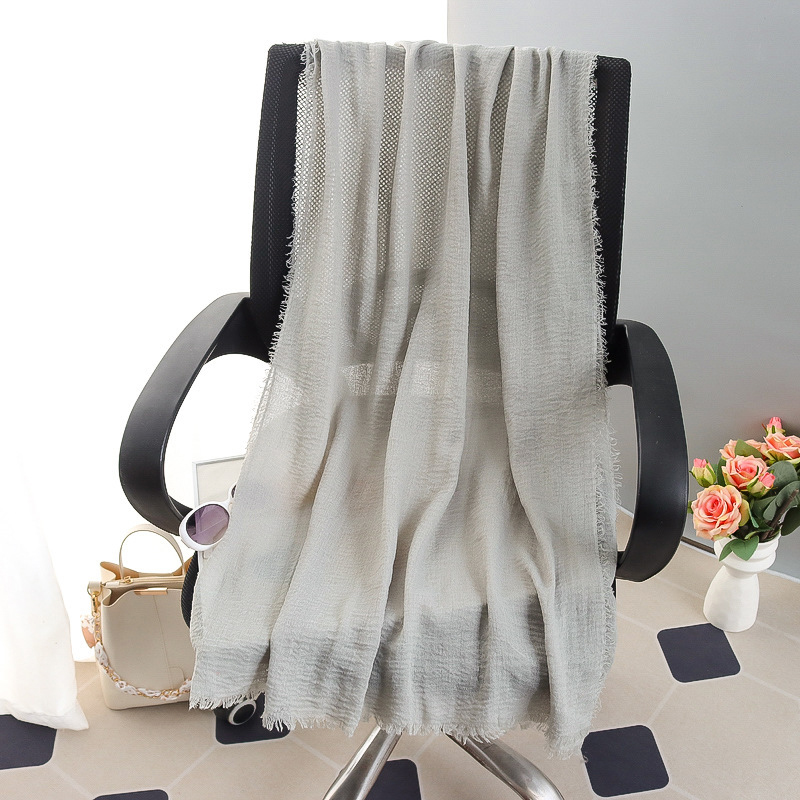 G245 Zachte en ademende voile hijab