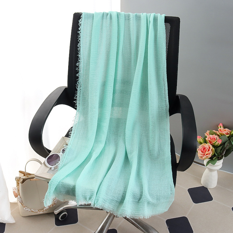 G245 Zachte en ademende voile hijab