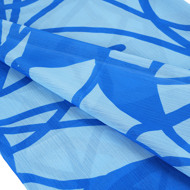 BD2503 75D Dream Space crêpestof met chiffonprint