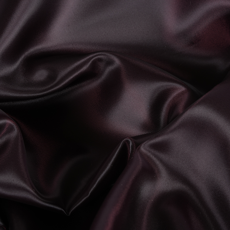 Kationische satijnen stof