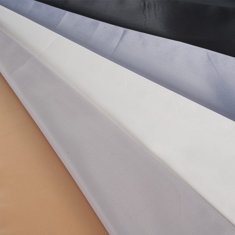 Kationische satijnen stof