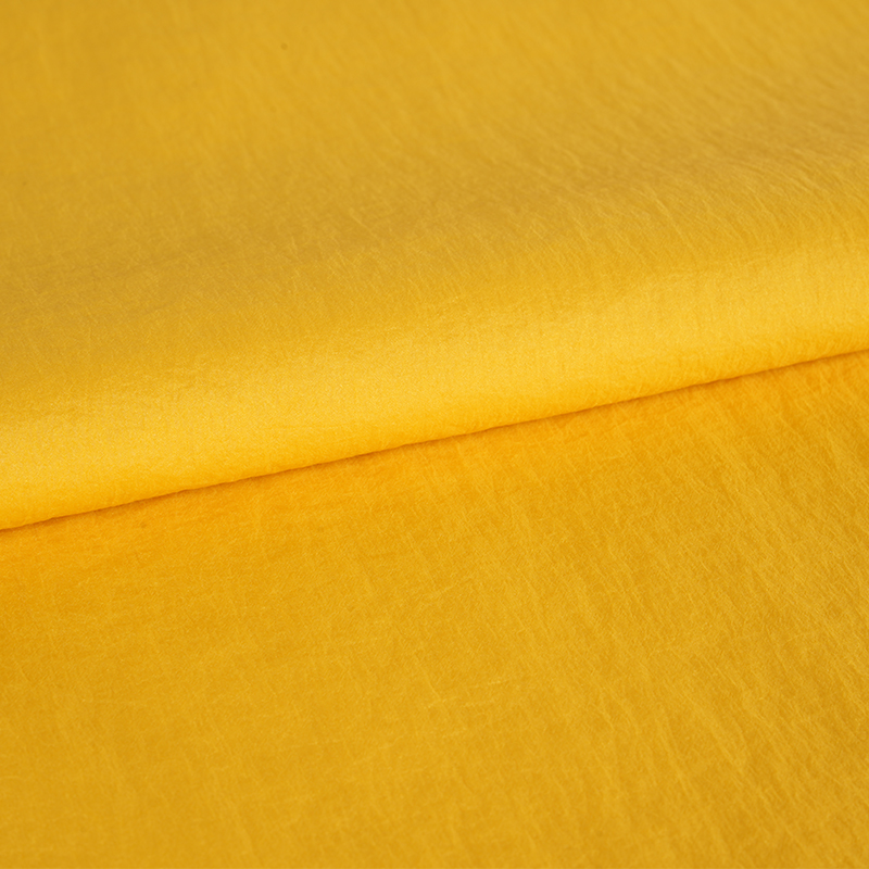 400T semi-matte nylon met lage elasticiteit, spinnende verfstof