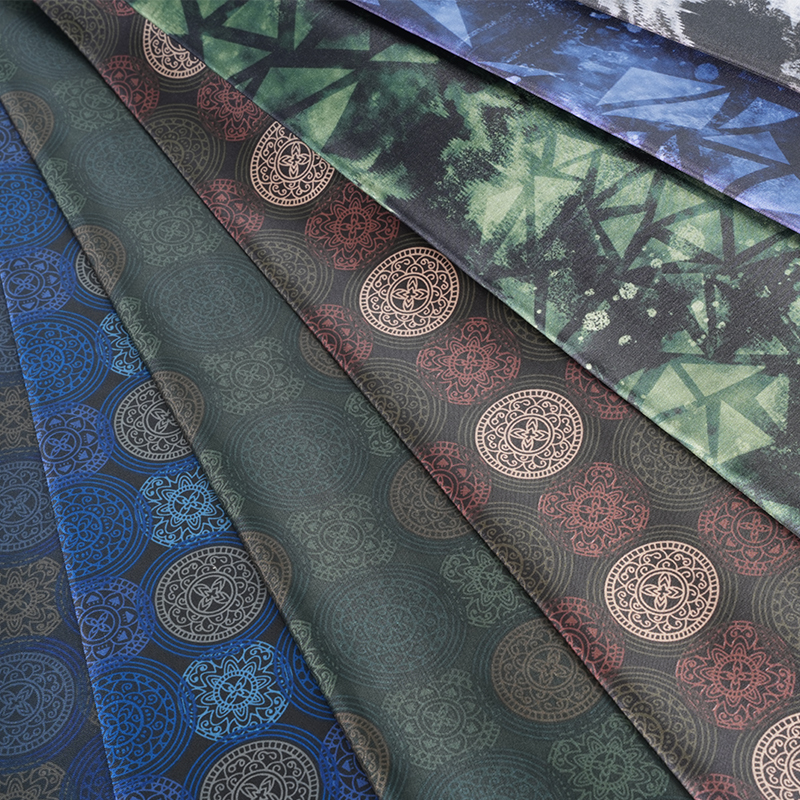 180T licht draaiende wazige stof met ijsprint